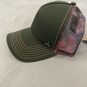 Prana woman’s Trucker Baseball cap